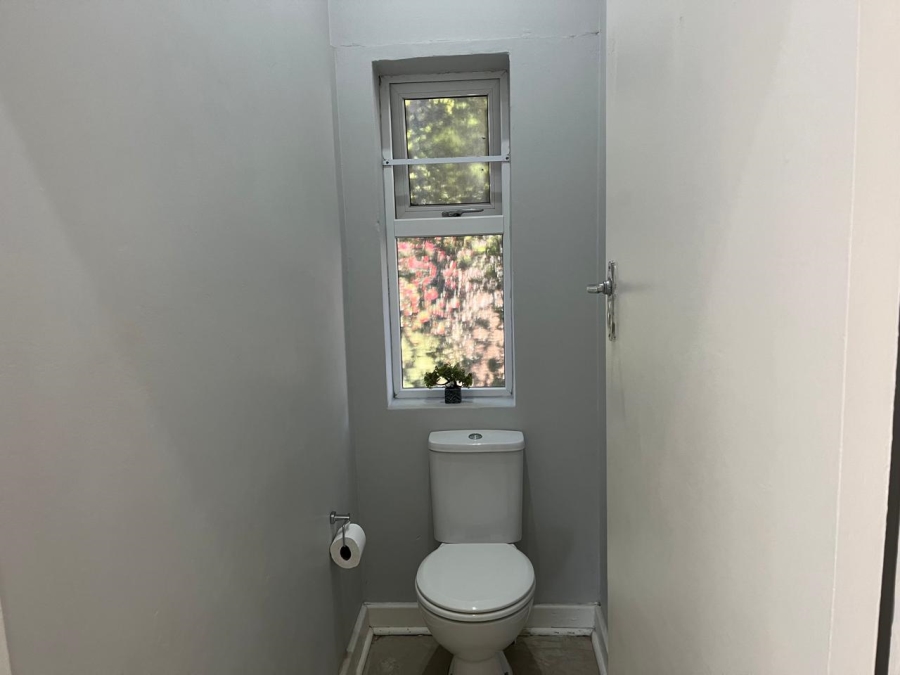 To Let commercial Property for Rent in Walmer Eastern Cape